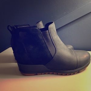 SOREL Women's Evie Pull-On Wedge Ankle Booties